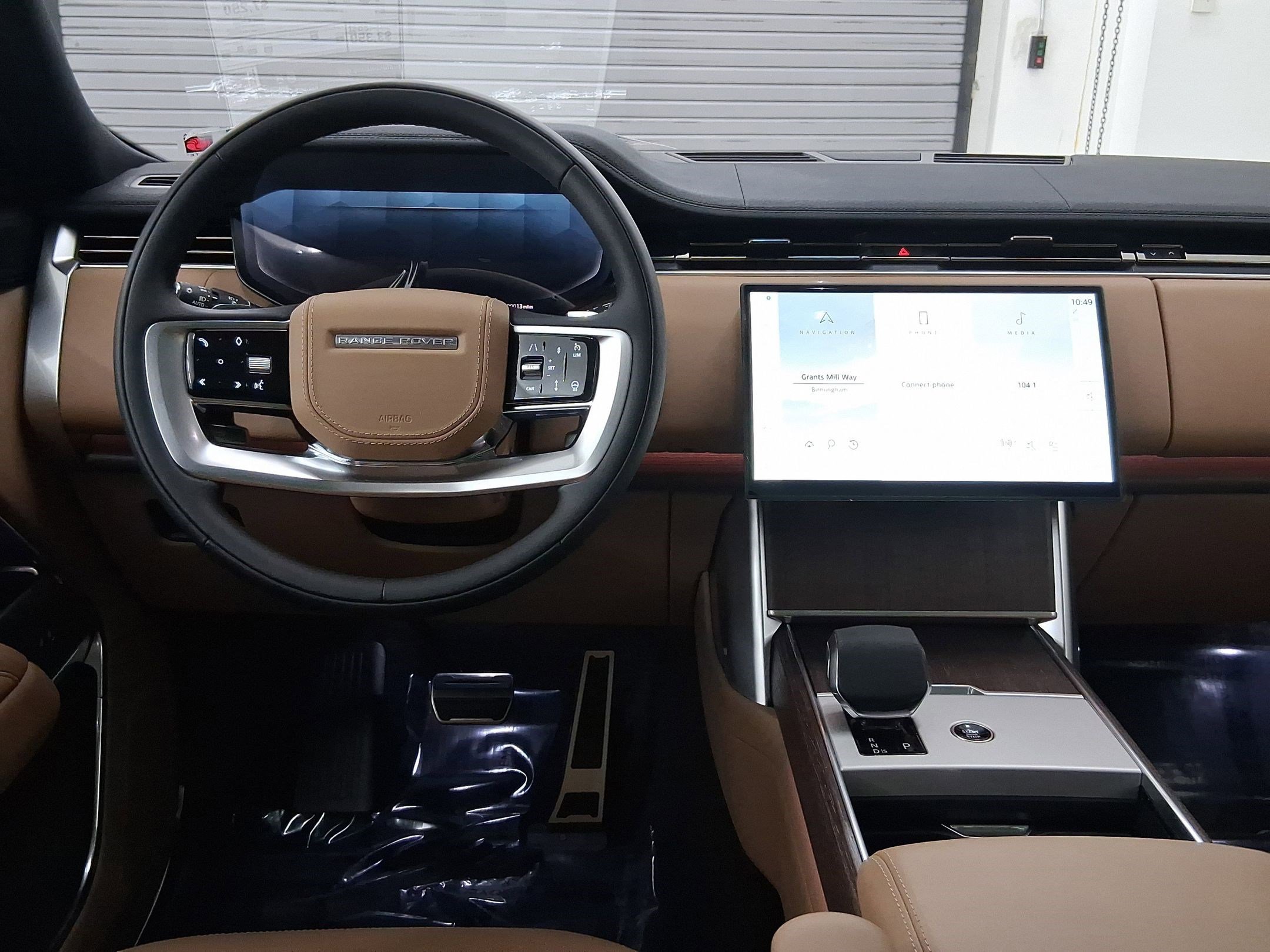 New 2025 Land Rover Range Rover SE image 4