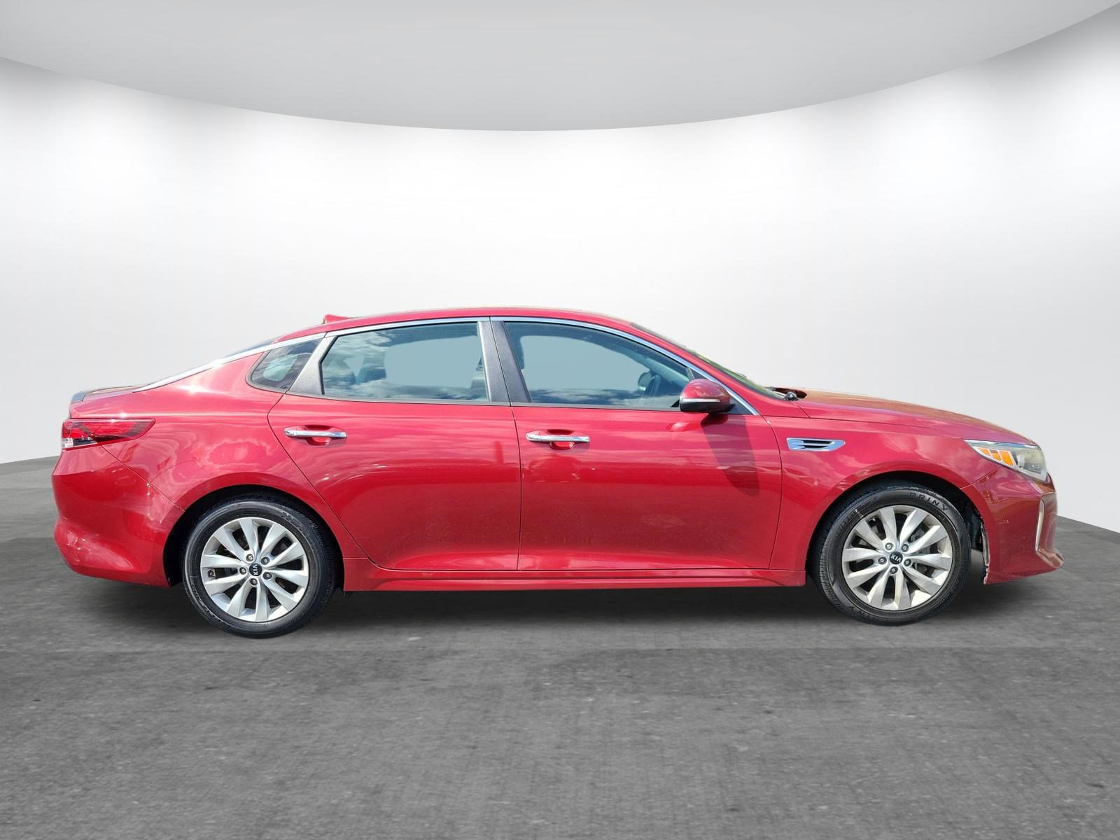 Used 2018 Kia Optima S FWD video 2