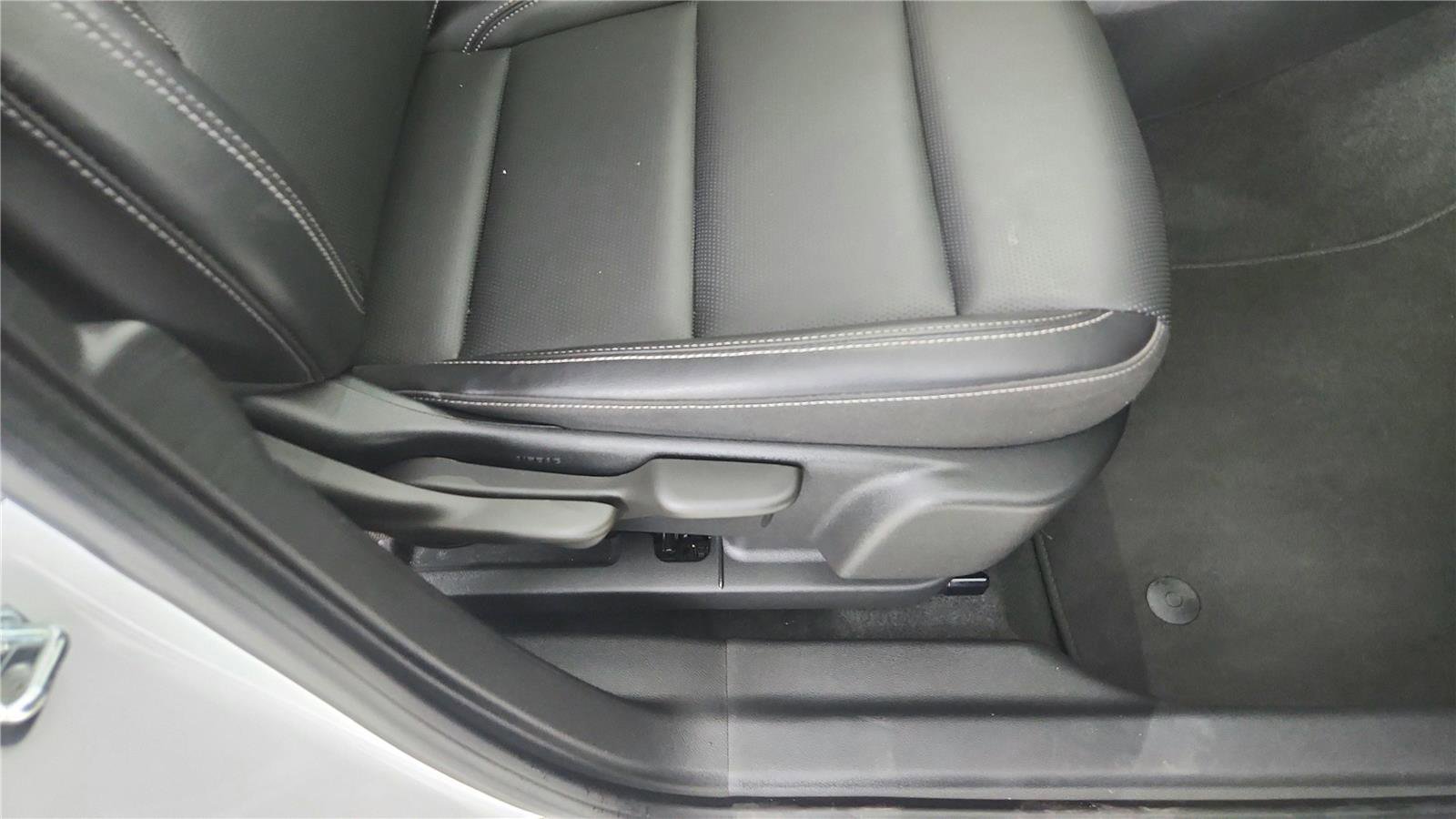 Used 2025 Buick Envision Preferred image 21