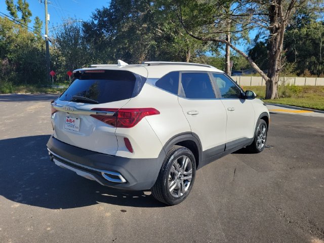 Used 2023 Kia Seltos S FWD image 2