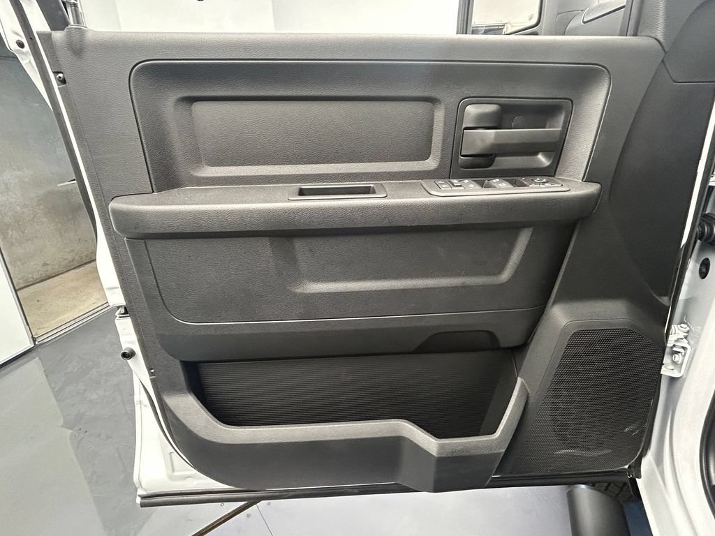 Used 2026 RAM 3500 Tradesman AWD/4WD image 16
