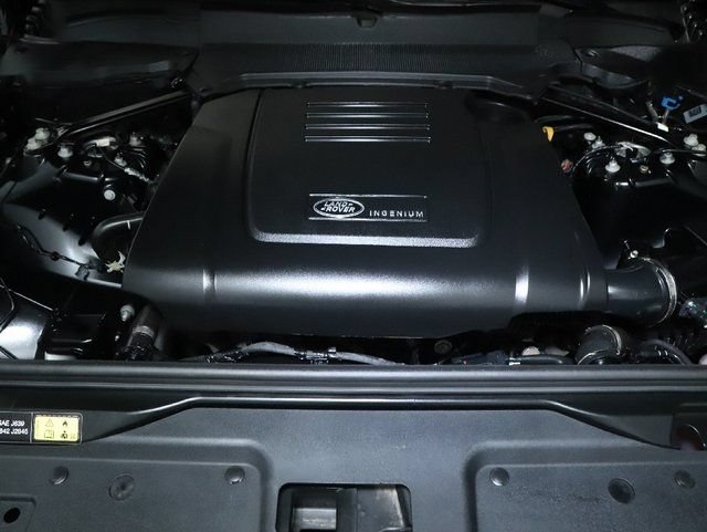 Used 2025 Land Rover Discovery Dynamic SE AWD/4WD image 37