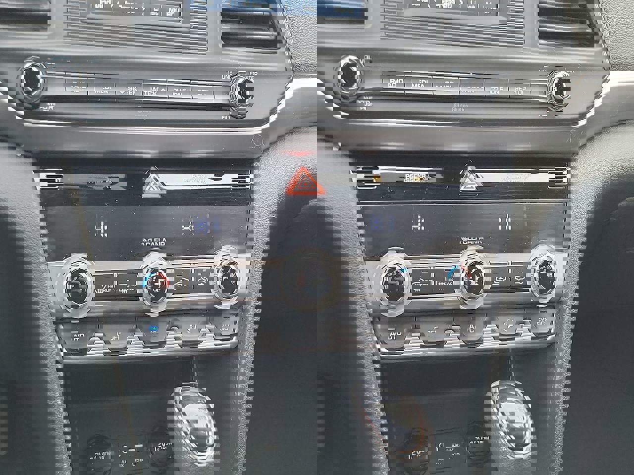 Used 2020 Hyundai Elantra SE w/ Cargo Package (C1) image 18