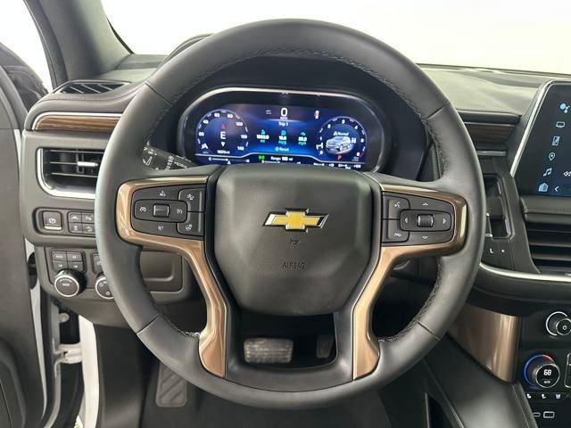 Used 2023 Chevrolet Suburban High Country image 14