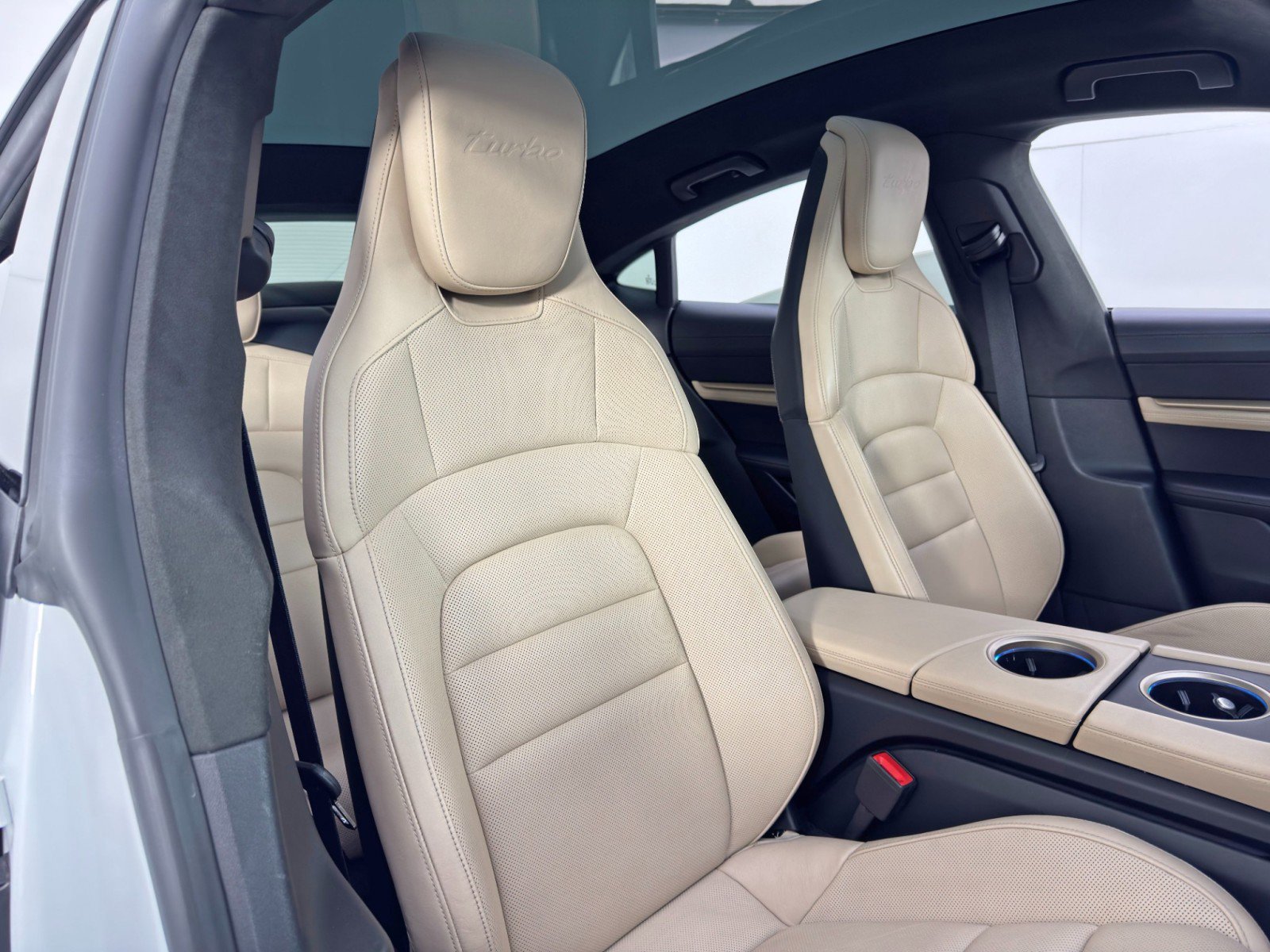 Used 2020 Porsche Taycan Turbo w/ Premium Package image 38