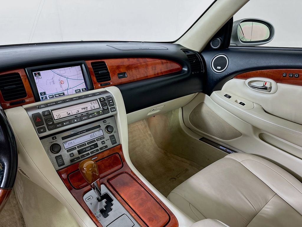 Used 2006 Lexus SC 430 Convertible RWD image 19