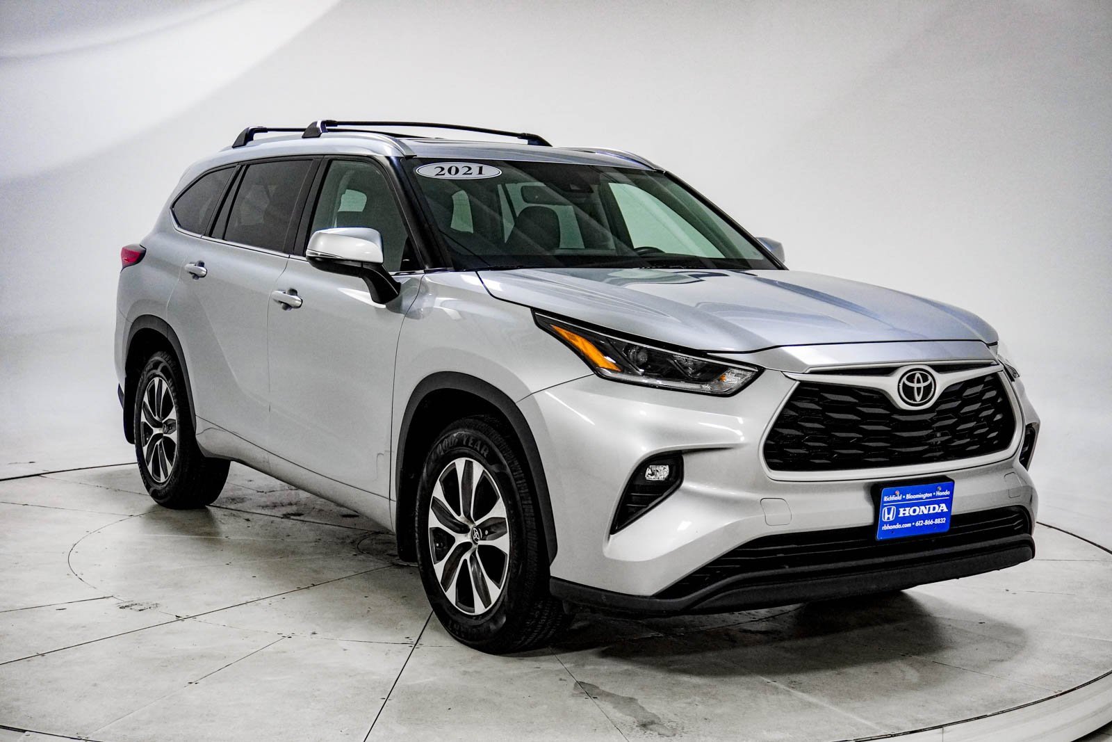 Used 2021 Toyota Highlander XLE image 14