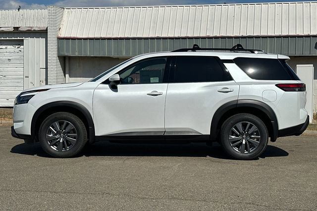 New 2025 Nissan Pathfinder SV image 7