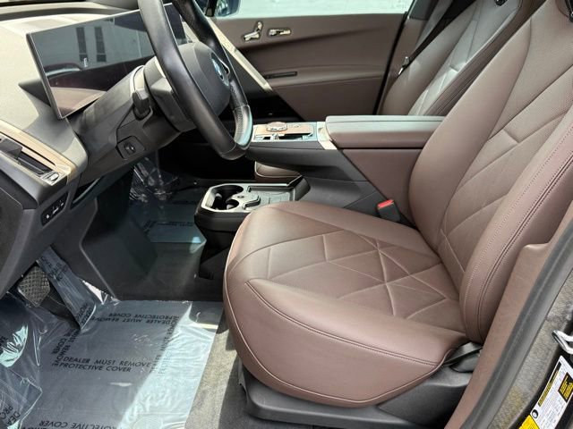 Certified 2023 BMW iX xDrive50 w/ Premium Package image 18