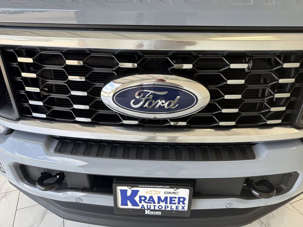 Used 2026 Ford F450 Lariat AWD/4WD image 32