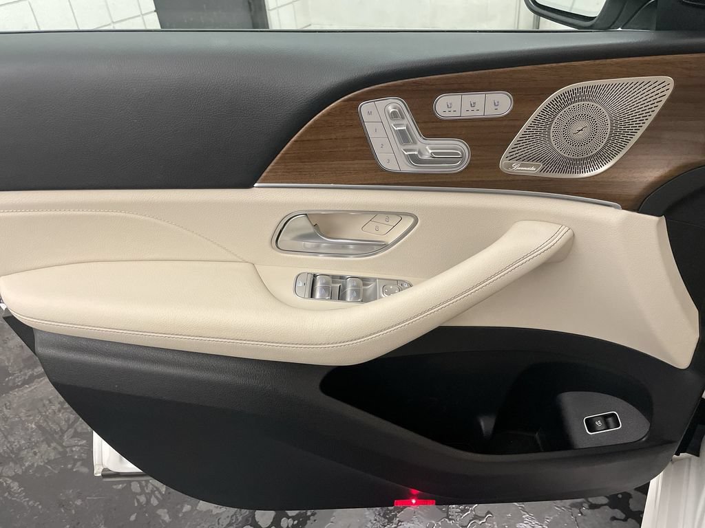 Used 2024 Mercedes-Benz GLE 350 4MATIC image 17