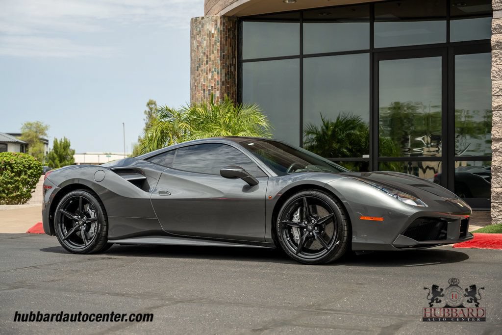 Used 2017 Ferrari 488 GTB RWD image 1