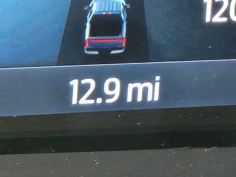 New 2025 Ford F150 Lightning XLT image 30