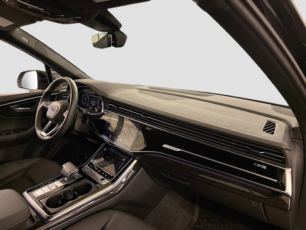 Certified 2025 Audi Q7 3.0T Premium Plus w/ Premium Plus Package image 14