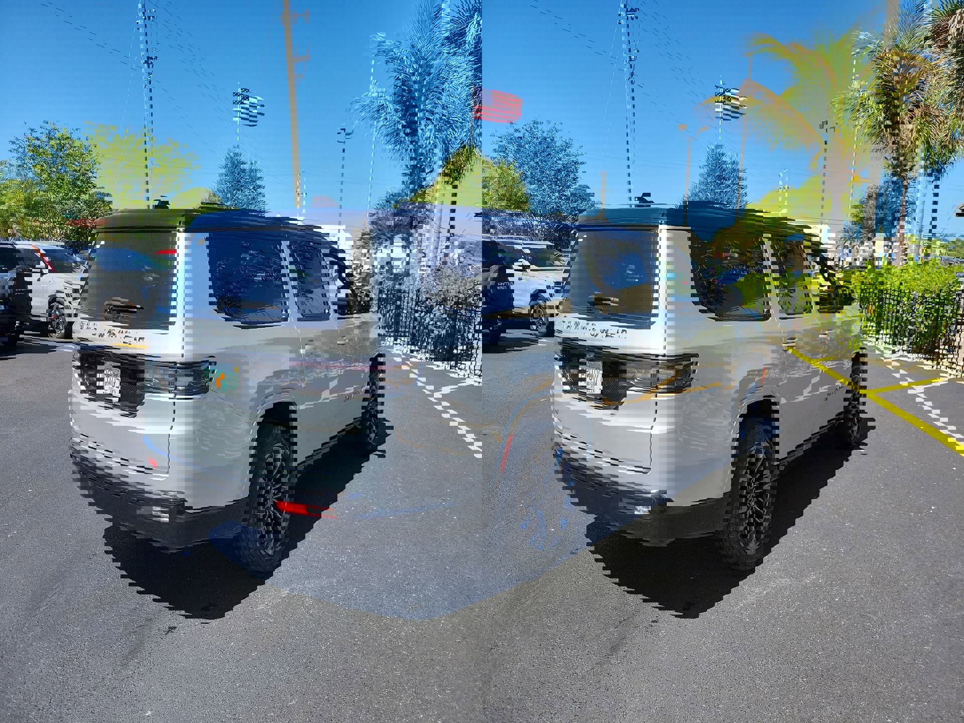 Used 2024 Jeep Grand Wagoneer L Series II w/ Quick Order Packagew 28T image 6