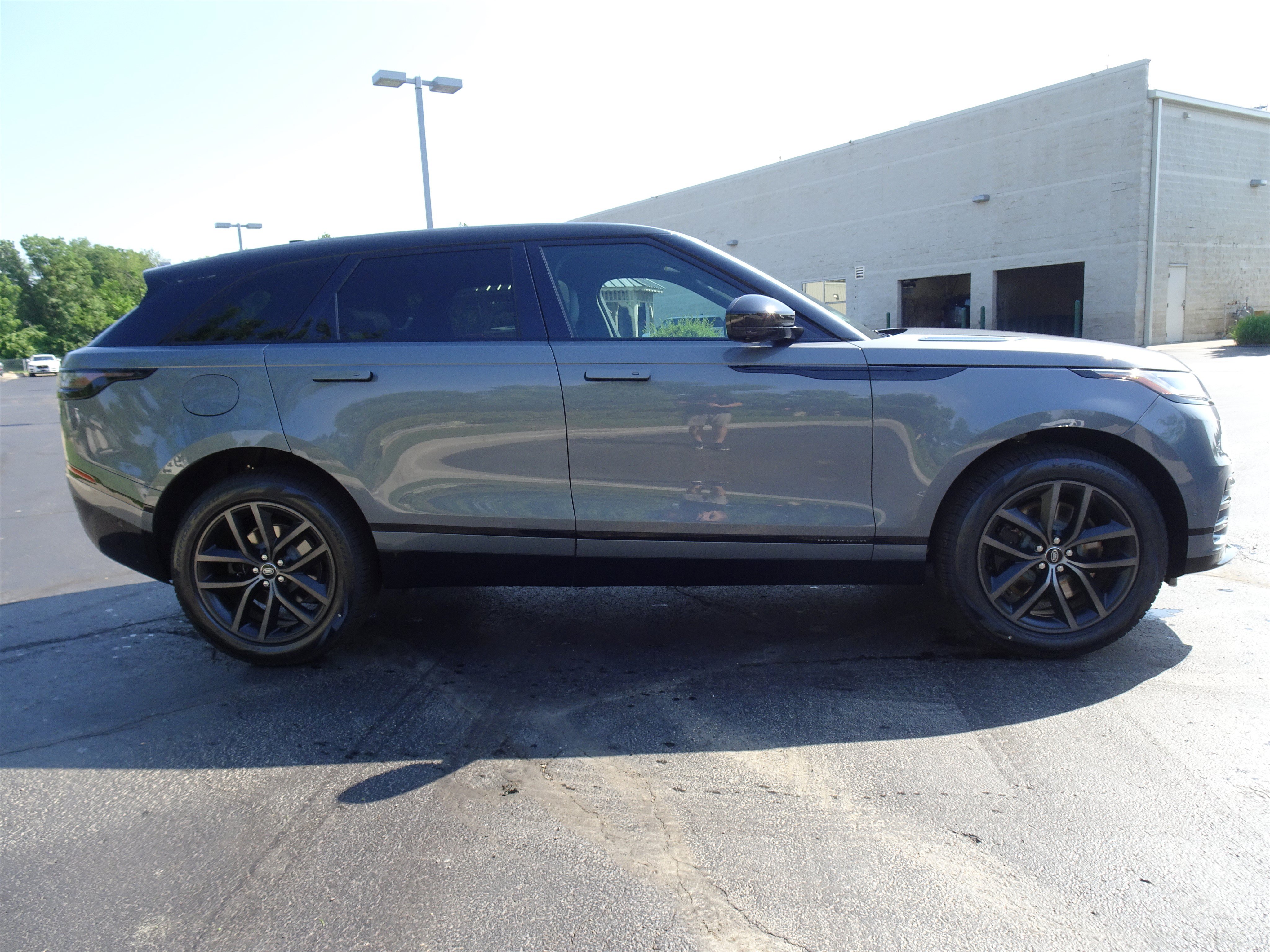 New 2026 Land Rover Range Rover Velar Belgravia AWD/4WD image 13