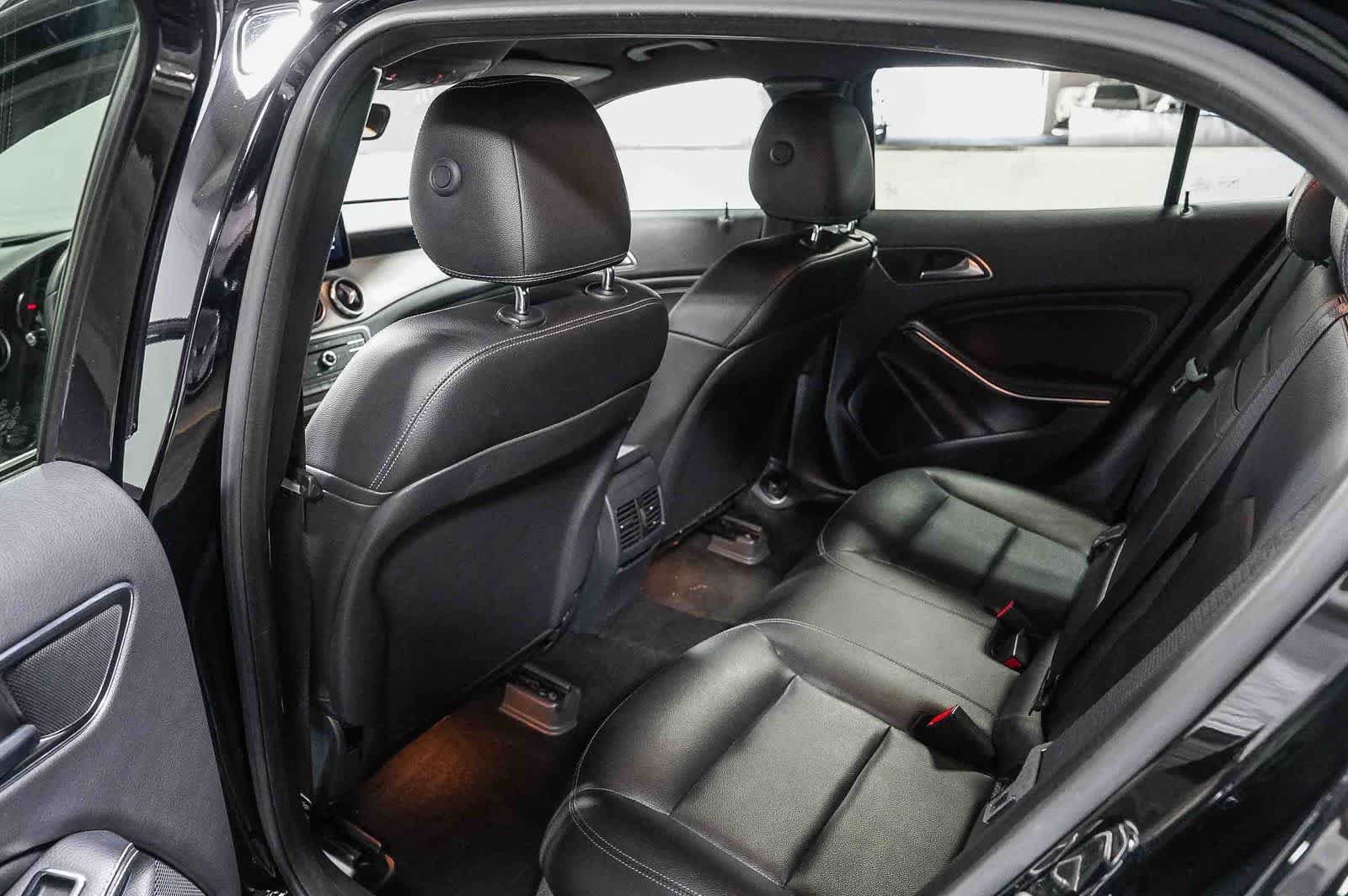 Used 2016 Mercedes-Benz GLA 250 image 18