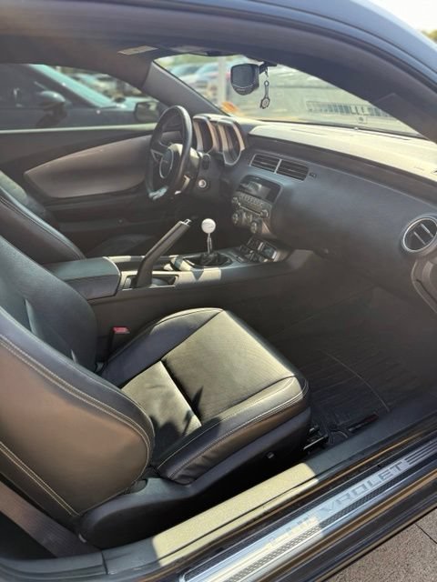 Used 2010 Chevrolet Camaro SS w/ RS Package RWD image 13