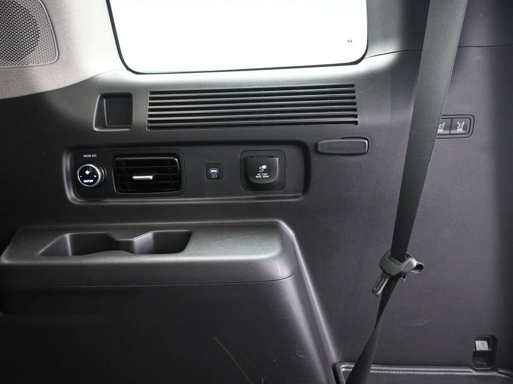 Used 2024 Hyundai Santa Fe Limited FWD image 25