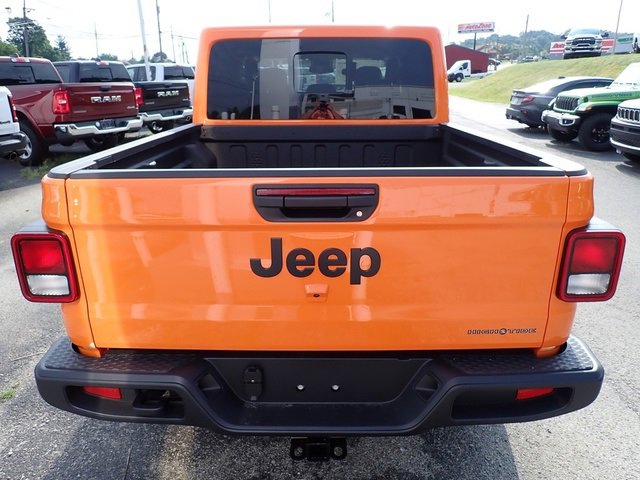 New 2025 Jeep Gladiator Sport image 4
