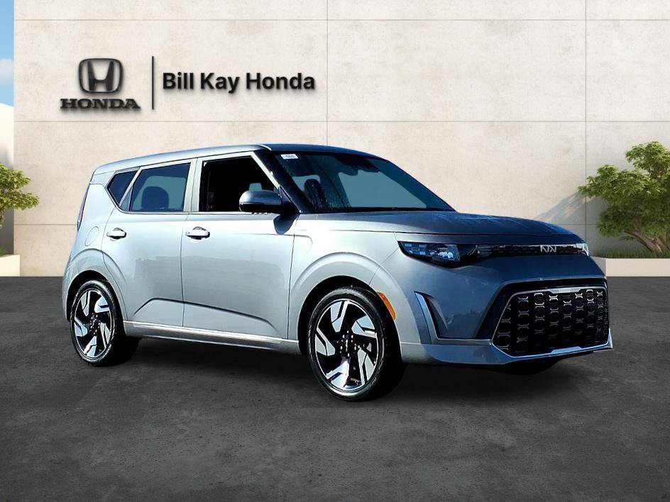 Used 2023 Kia Soul GT-Line FWD image 1
