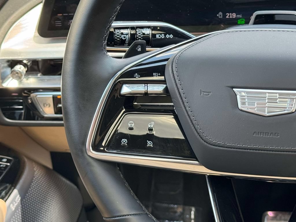 Used 2026 Cadillac Lyriq Signature Luxury w/ Nappa Leather Package AWD/4WD image 33
