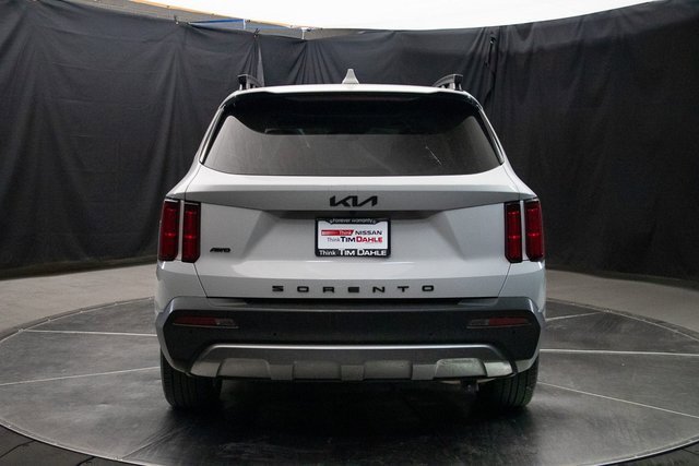 Used 2022 Kia Sorento SX Prestige image 12