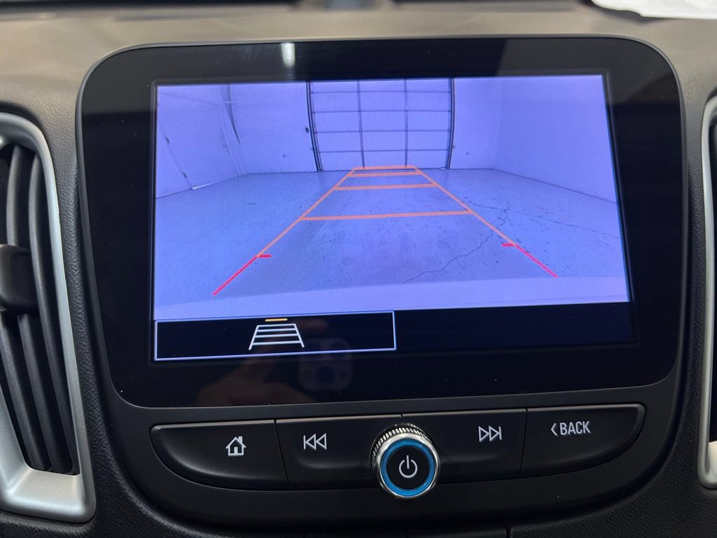 Used 2023 Chevrolet Malibu LS FWD image 25
