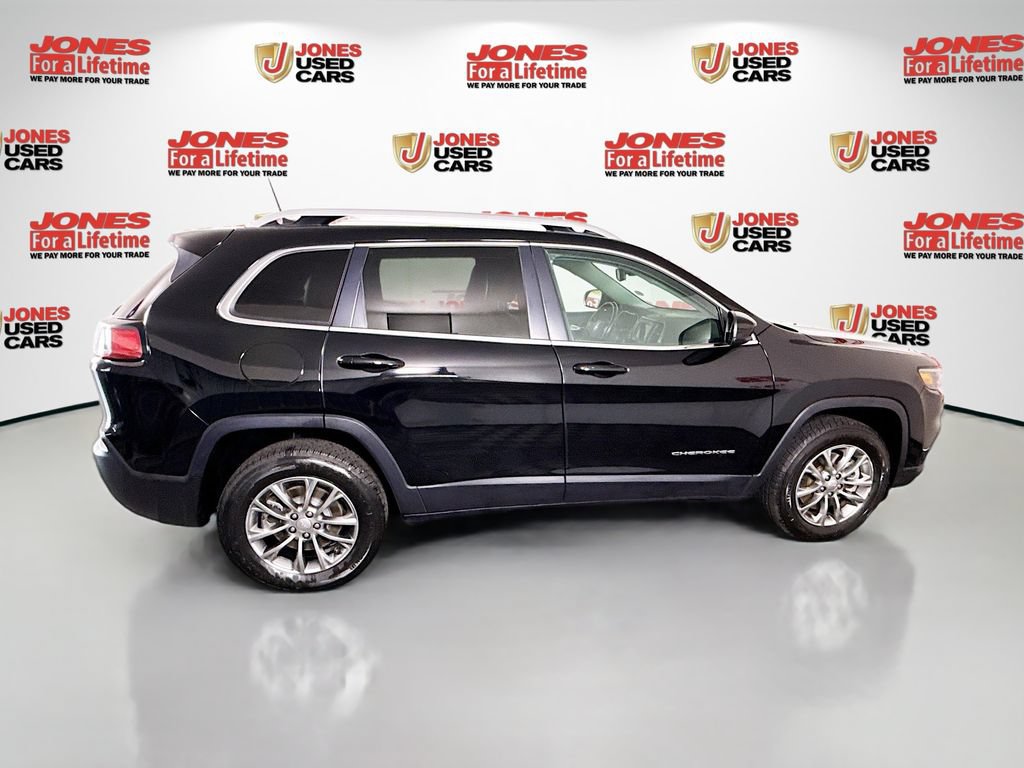 Used 2021 Jeep Cherokee Latitude Plus AWD/4WD image 17