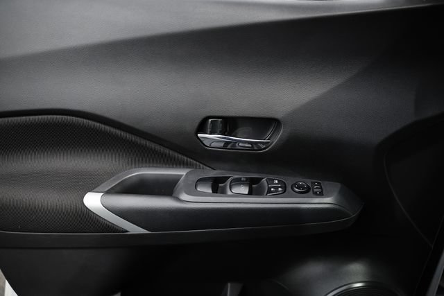 Used 2024 Nissan Kicks SV FWD image 14