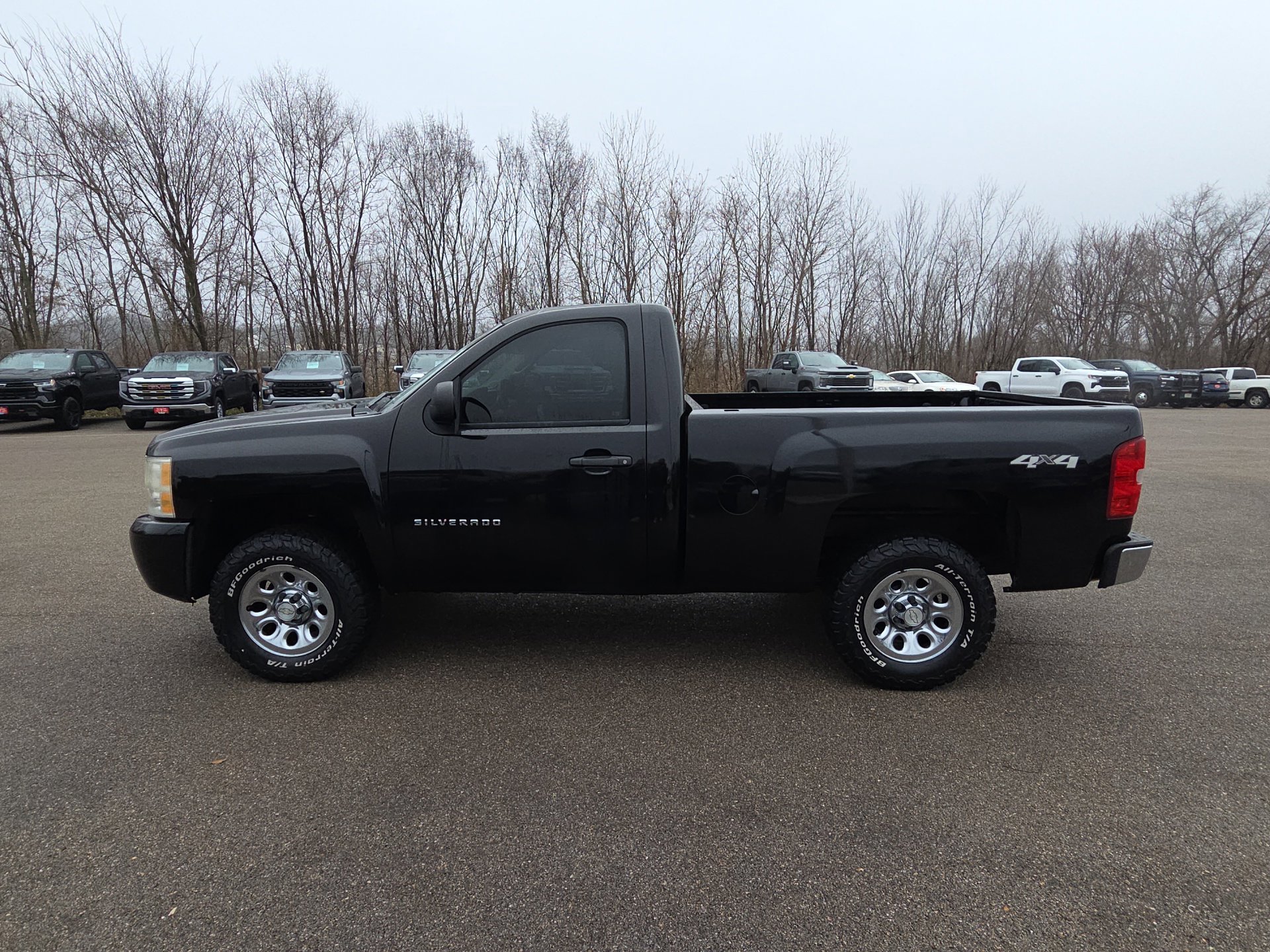 Used 2010 Chevrolet Silverado 1500 W/T w/ LS Package image 5