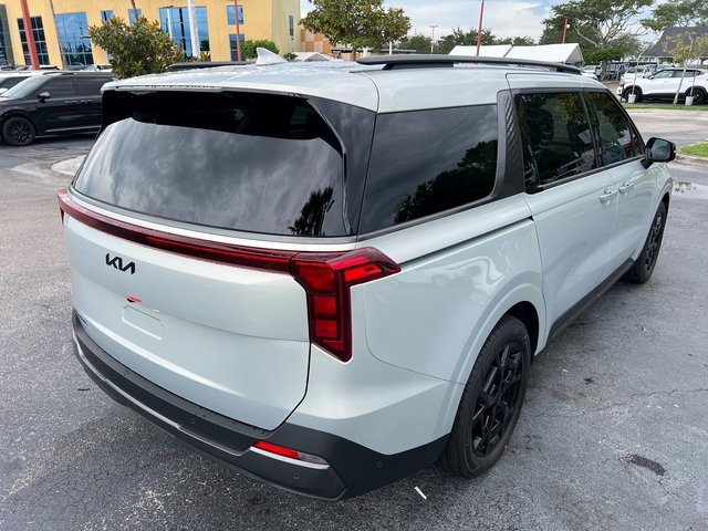 New 2026 Kia Carnival SX w/ SX Dark Edition Package image 6