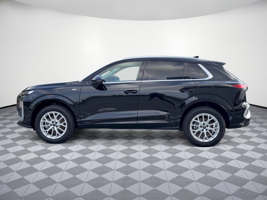 New 2026 Audi Q3 quattro 2.0T AWD/4WD image 2