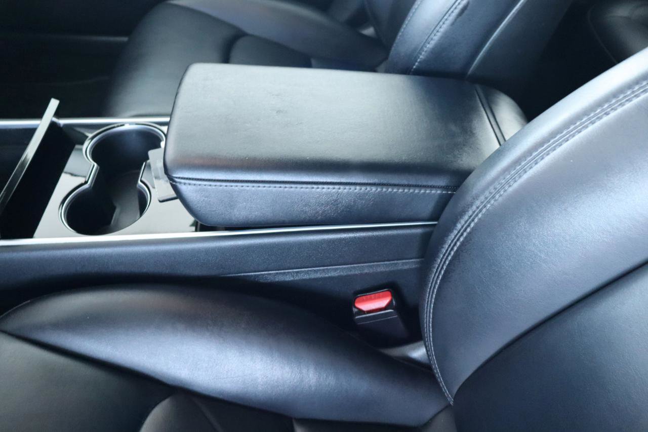 Used 2018 Tesla Model 3 Long Range RWD image 23