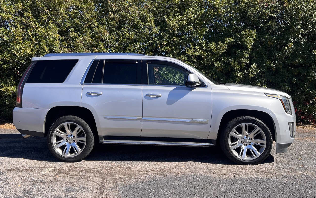 Used 2019 Cadillac Escalade Luxury image 9
