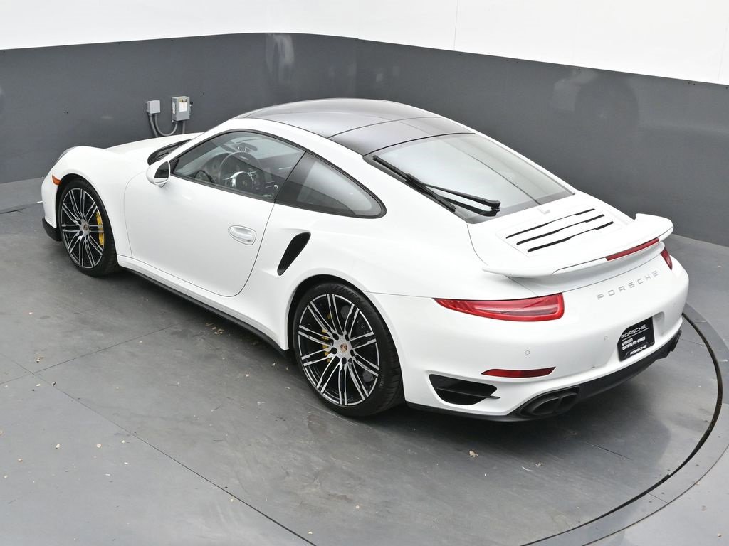 Used 2014 Porsche 911 Turbo S image 36