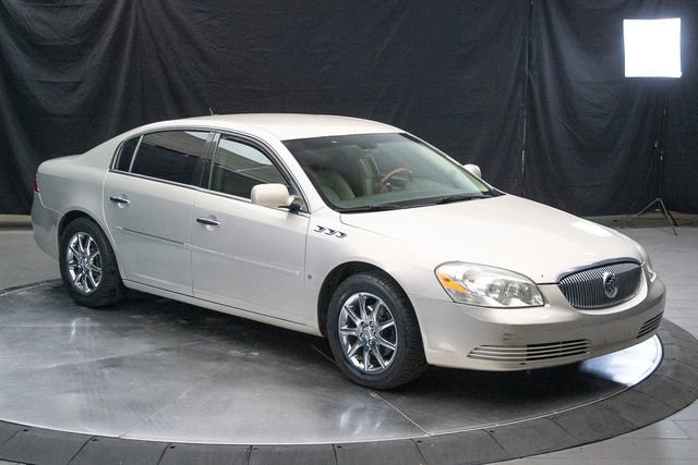 Used 2008 Buick Lucerne CXL w/ Driver Confidence Package image 2