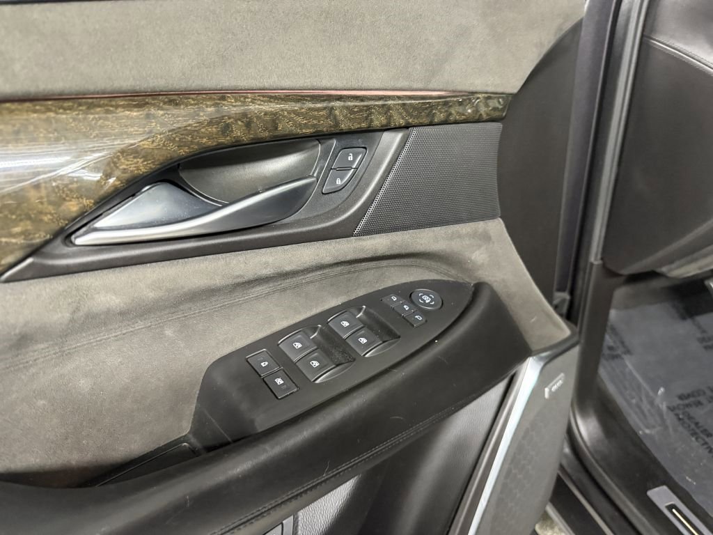 Used 2016 Cadillac Escalade ESV Platinum image 24
