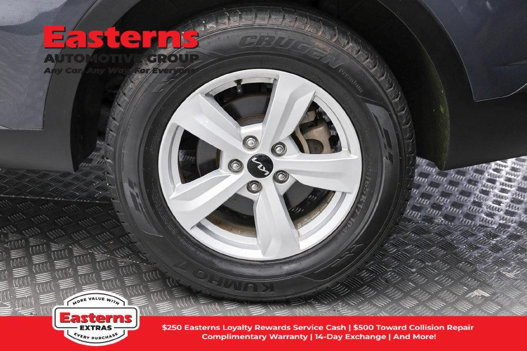 Used 2022 Kia Sorento LX AWD/4WD image 9
