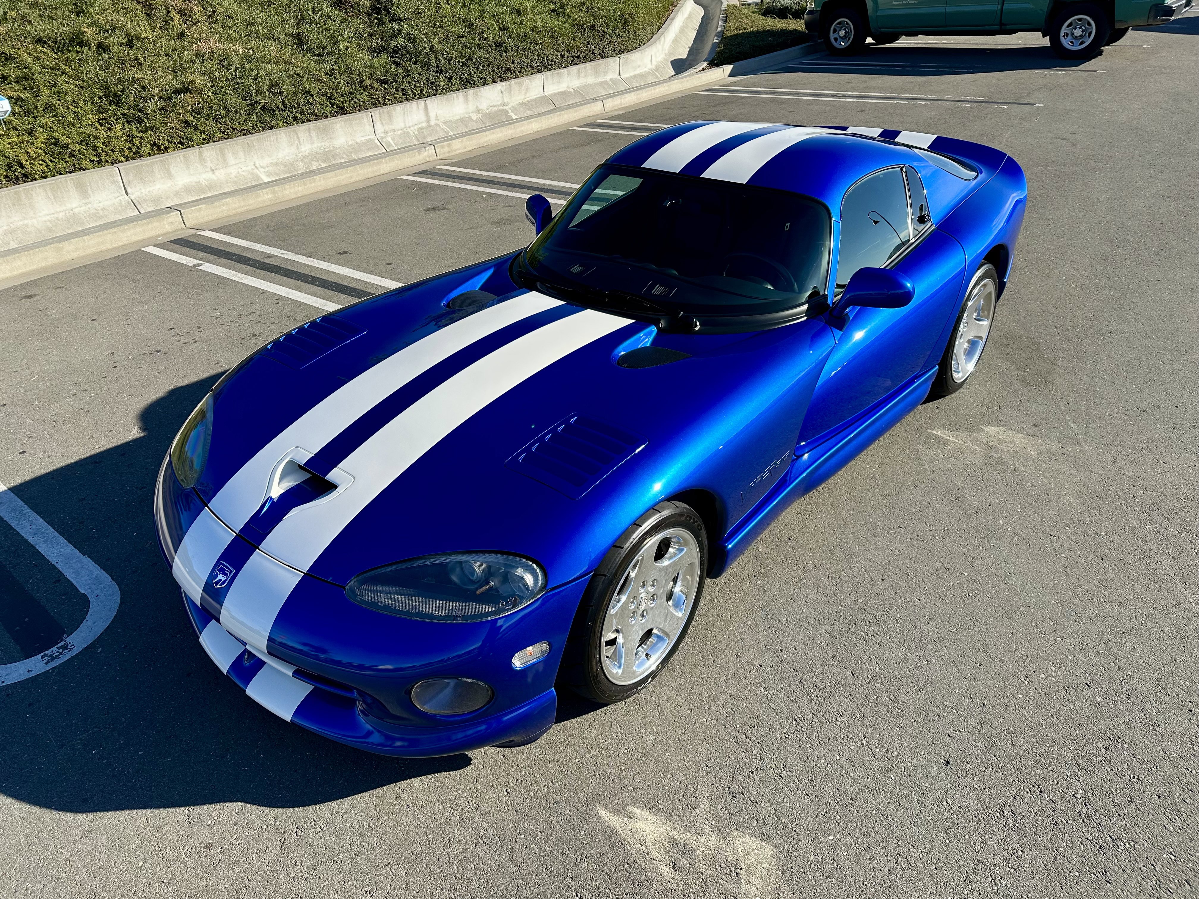 Used 1997 Dodge Viper GTS image 7