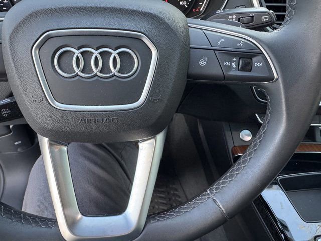 Used 2022 Audi Q5 2.0T Premium AWD/4WD image 24