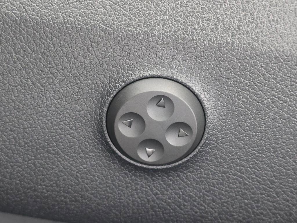 New 2026 Mercedes-Benz GLC 300 4MATIC image 35