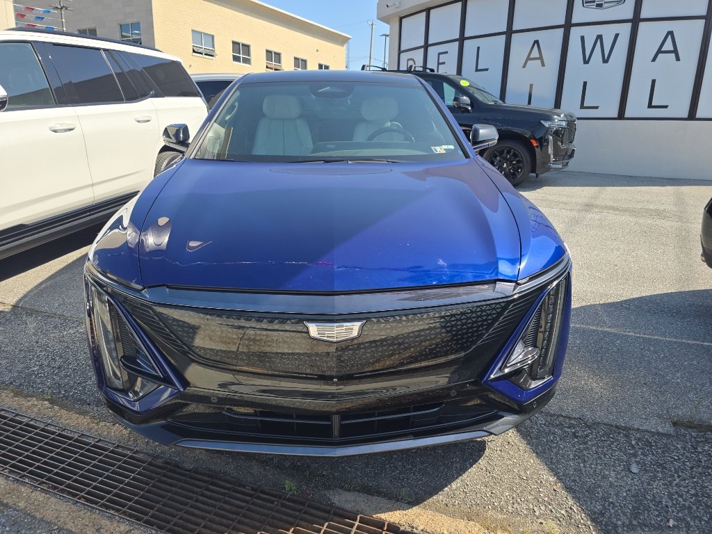 Used 2024 Cadillac Lyriq Sport w/ LPO, Floor Liner Package AWD/4WD image 6