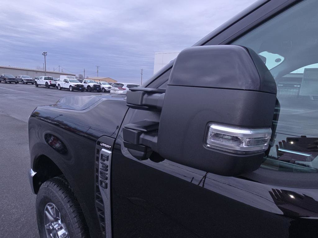 New 2025 Ford F350 Lariat w/ FX4 Off-Road Package image 15