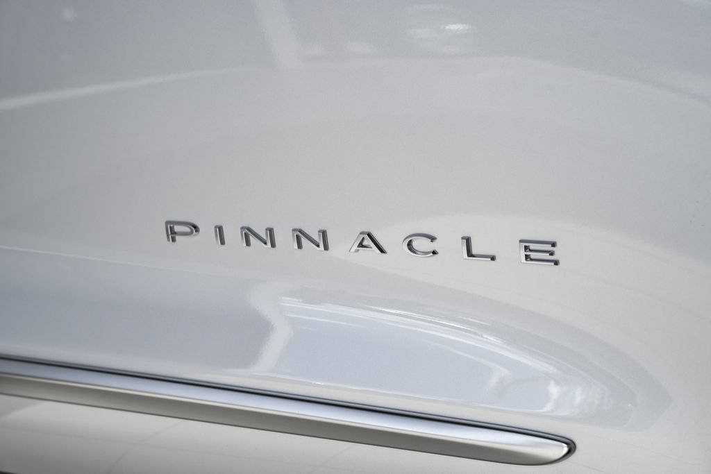 New 2026 Chrysler Pacifica Pinnacle FWD image 15