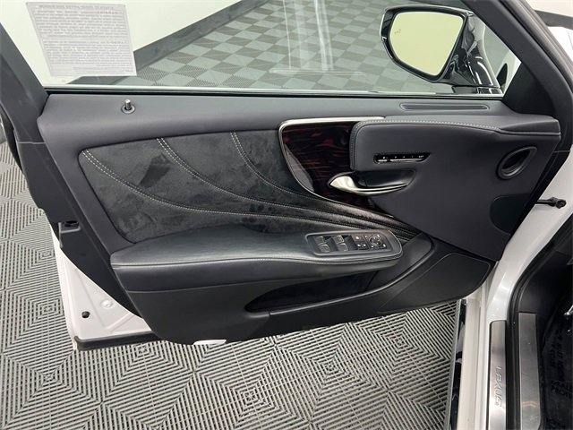Certified 2023 Lexus LS 500 image 9
