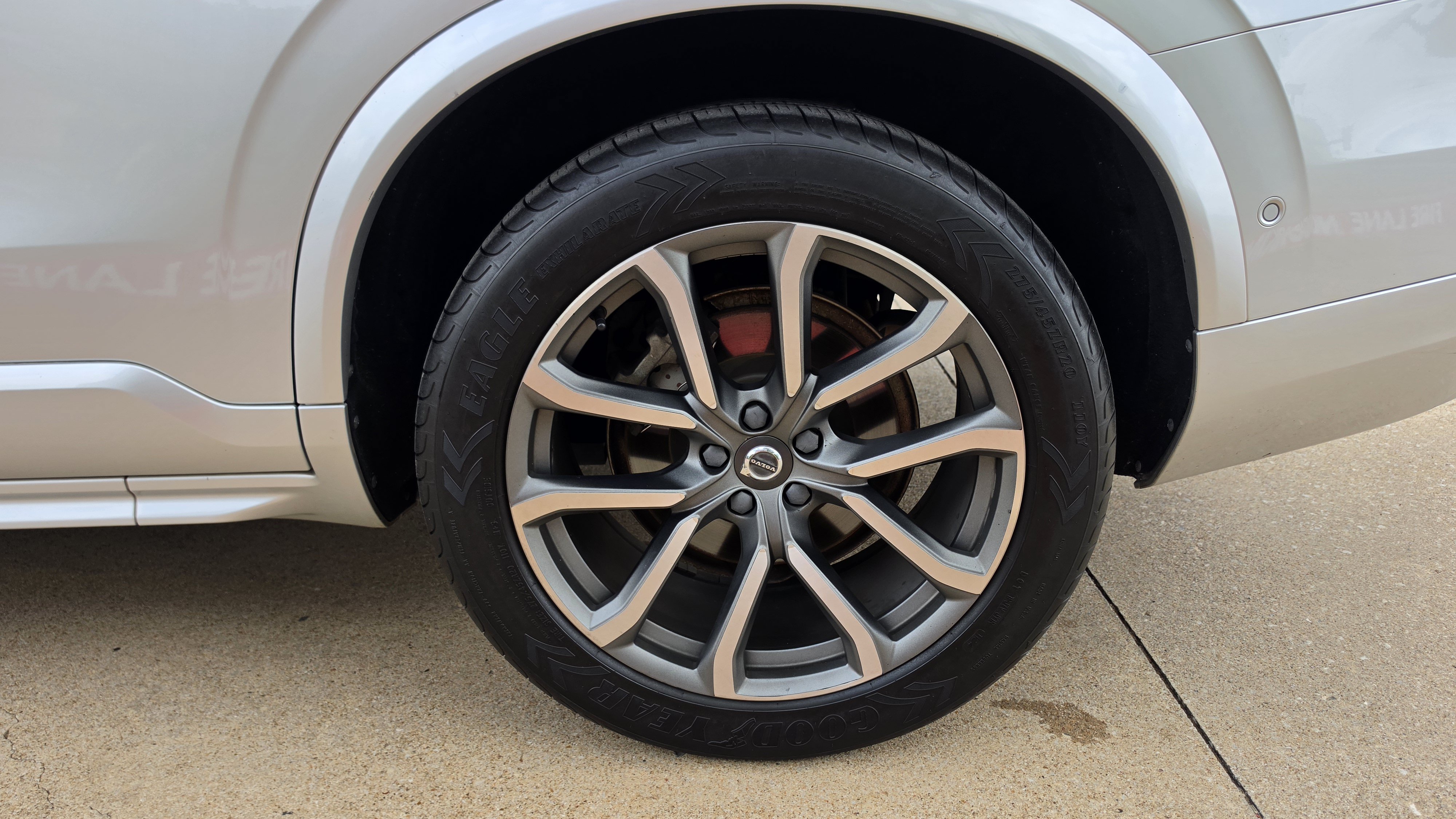 Used 2018 Volvo XC90 T6 Momentum w/ Convenience Package AWD/4WD image 14