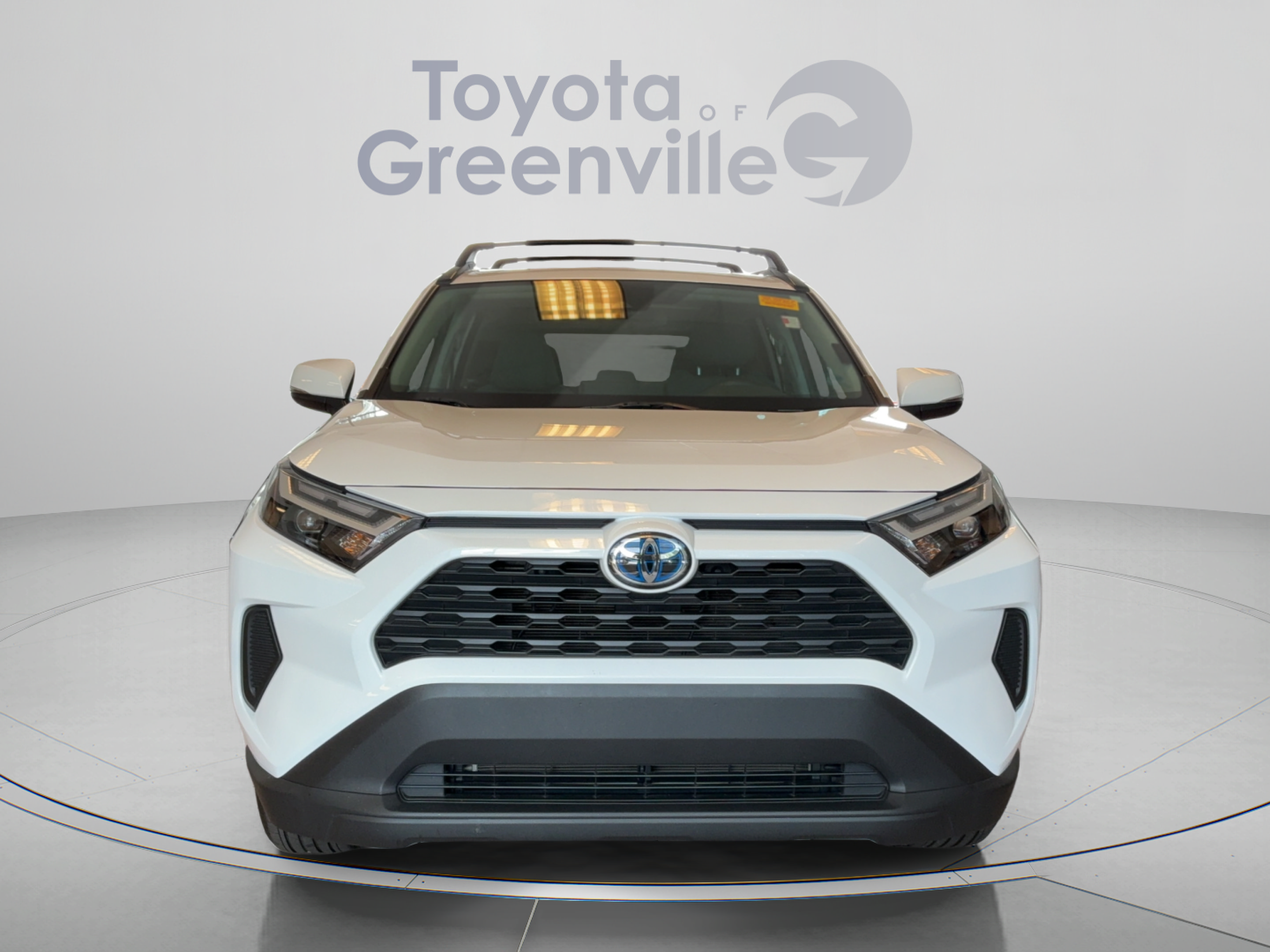 Used 2022 Toyota RAV4 XLE w/ Convenience Package AWD/4WD image 9