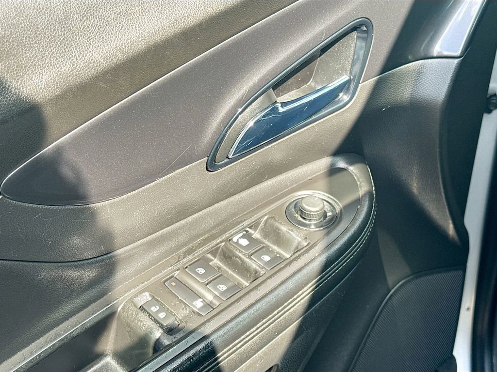 Used 2021 Buick Encore Preferred image 17