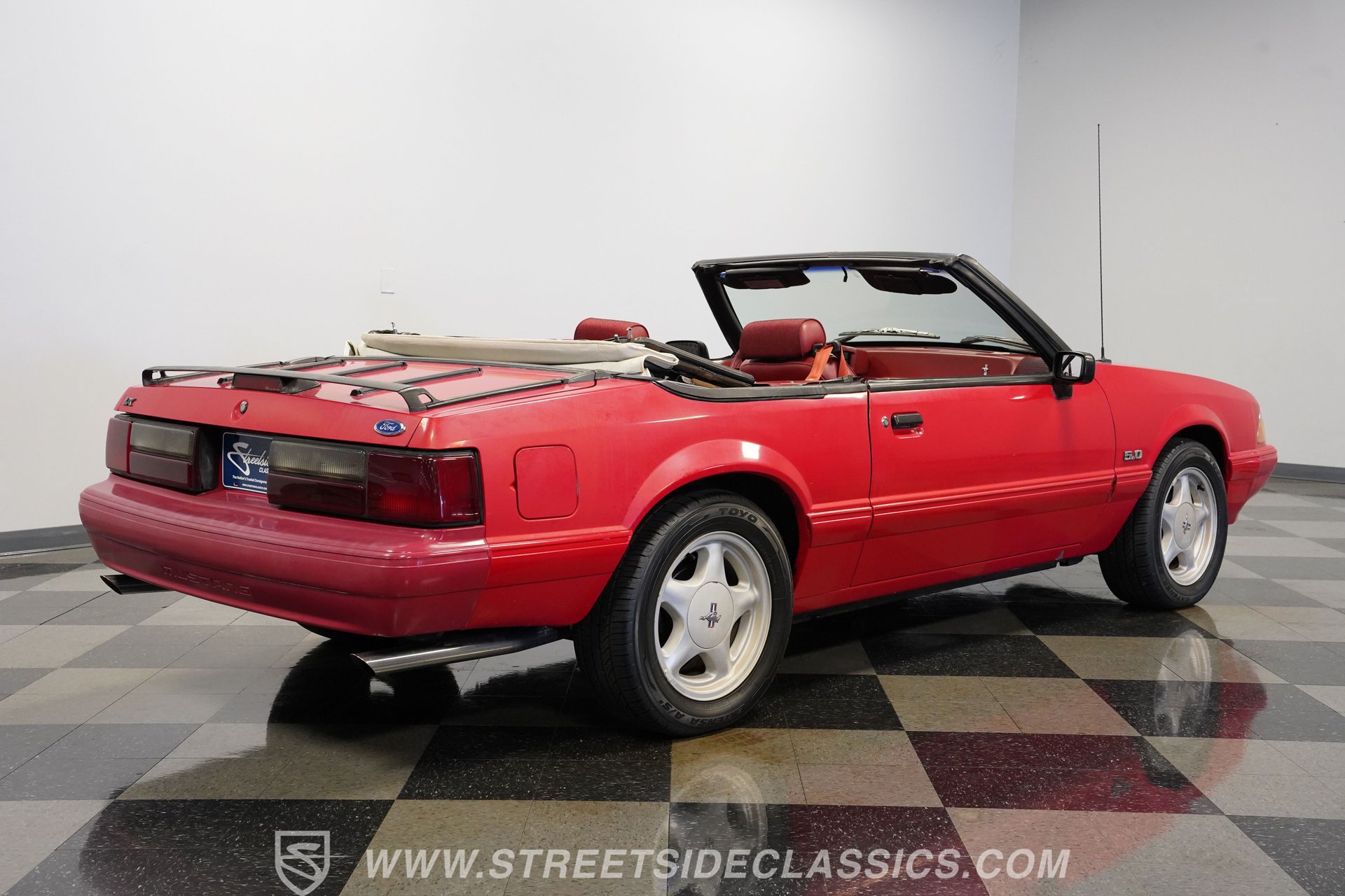 Used 1992 Ford Mustang LX RWD image 13